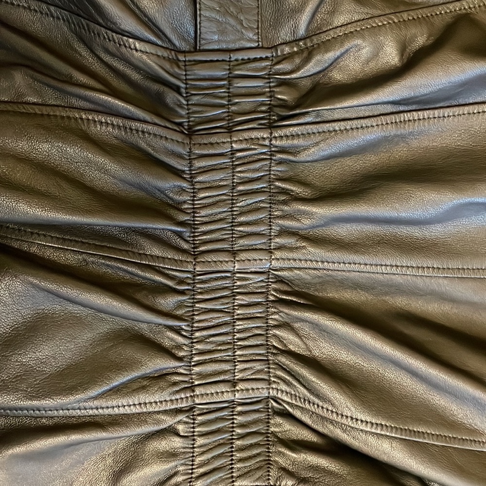 Genuine lambskin leather biker jacket from Turkey. Women’s medium. Barely worn! - Picture 7 of 7